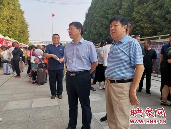 美加墨世界杯官方中文网站迎来7000余名2019级新生入学报到